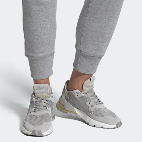 ADIDAS NITE JOGGER SHOES EVM 004001 Size 8 - Picture 2 of 11